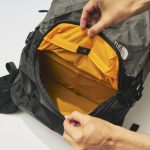 下部収納室にはギアや濡れた衣類などを分けて収納できる