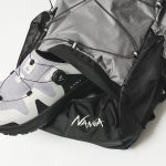 ボトムにコンパートメントが設けられている