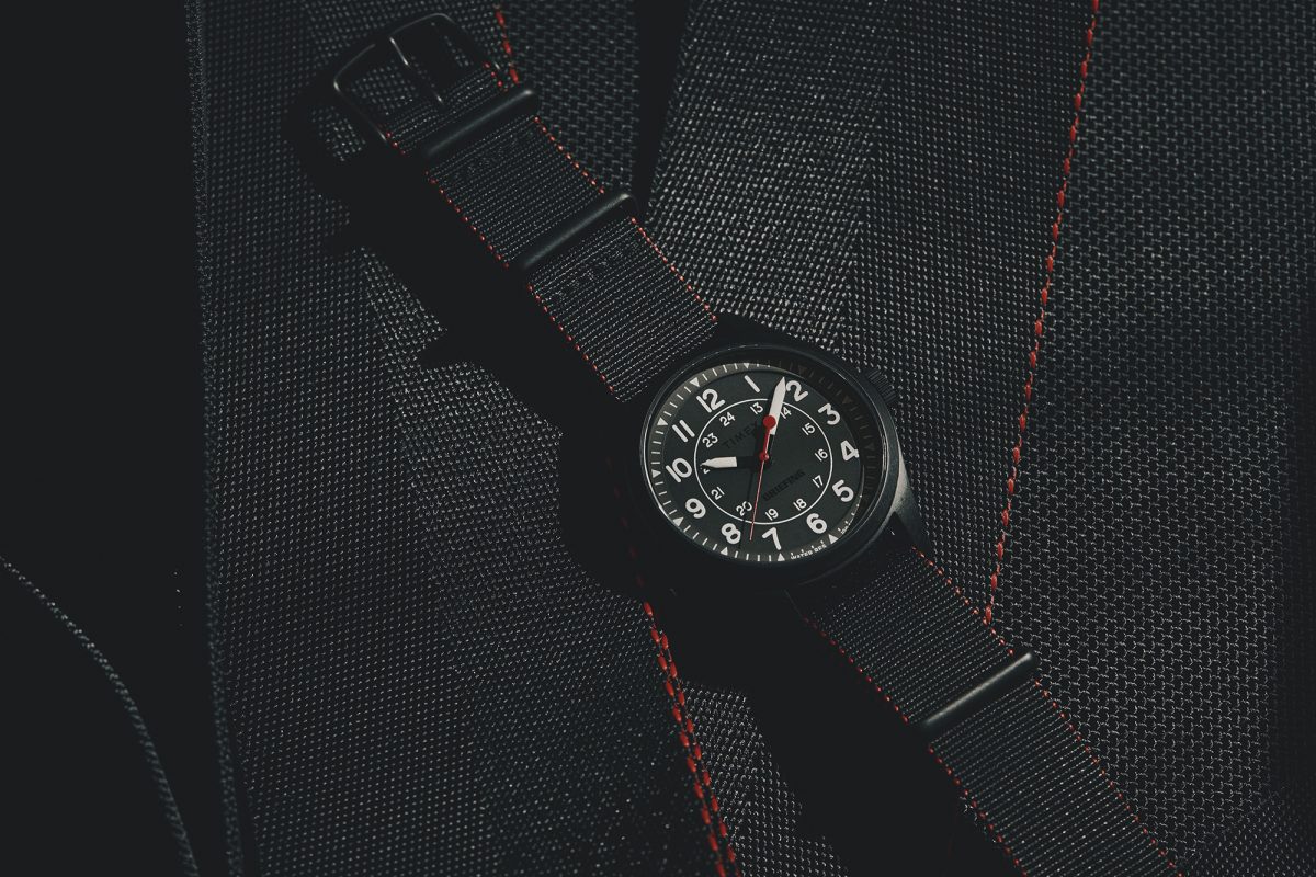 タイメックス×ブリーフィング「エクスペディション フィールドウォッチ」¥41,800/ソーラー/100m防水