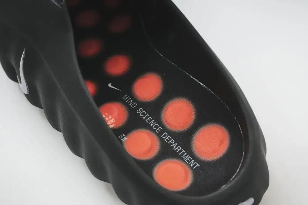 第2位　【脳が覚醒する靴!?】足裏“22個の突起”で集中力を爆上げ！ナイキの「神経科学シューズ」は心も整える／No.1モノ雑誌編集長のお墨付き『コレ買いです』Vol.153