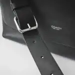 第1位　【結論、やっぱりコーチの革は凄い】一生モノ発見！オンオフ使える“大人のメッセンジャーバッグ”が感動レベル／No.1モノ雑誌編集長のお墨付き『コレ買いです』Vol.151