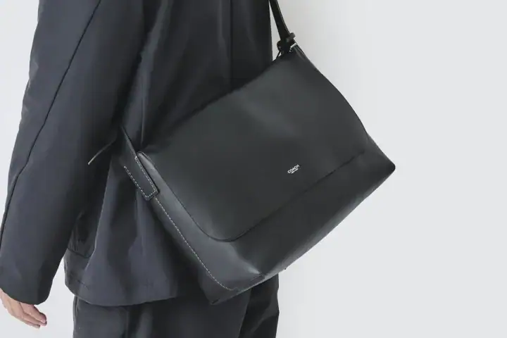 コーチ「感動レベルの一生モノ」メッセンジャーバッグ、“革のダイヤモンド”極上レザー財布…ほか【レザーグッズの人気記事ランキングベスト3】(2026年3月版)