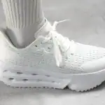 第1位　【ワークマン】3900円「疲れない＆蒸れない」神スニーカーが歩きやすすぎた！驚愕の6.5cm厚底を徹底レビュー