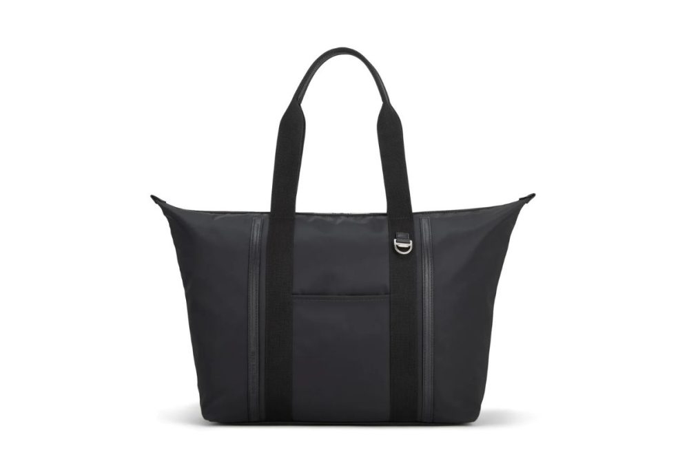 ゼロハリバートン「トートバッグA4」￥41,800／W56×H37×D14㎝／22L