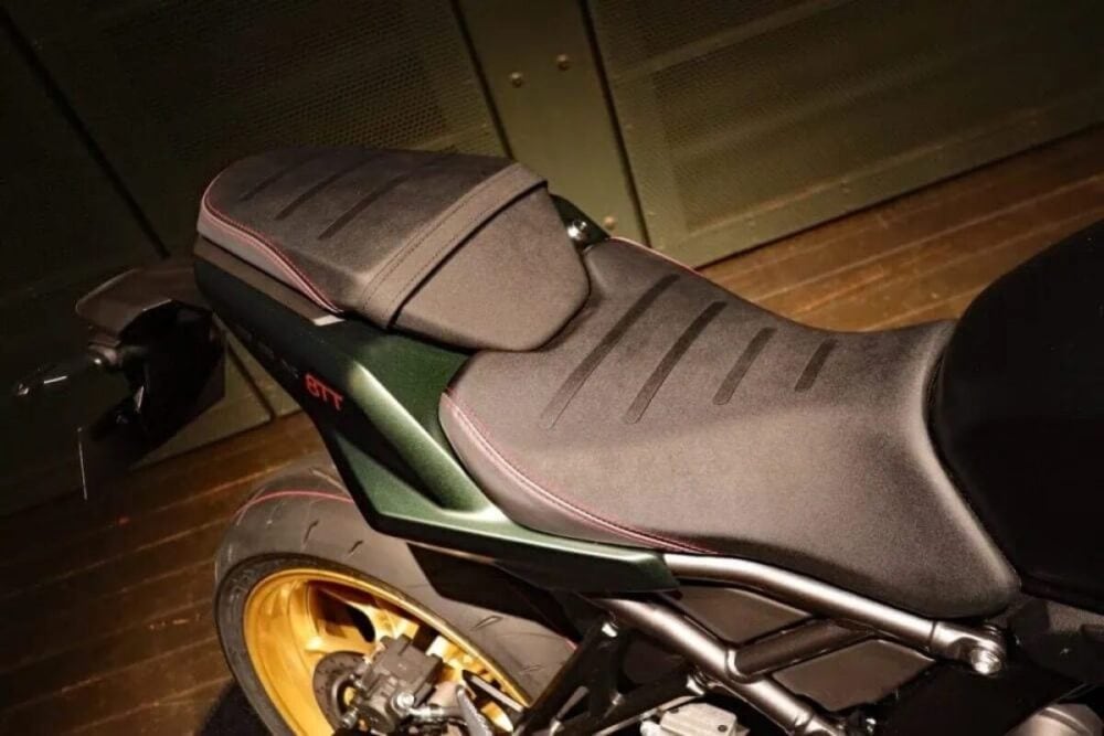 第2位　【初速で受注1000台超え】スズキの新型「GSX-8T / 8TT」が大ヒット。イタリアンデザインと最新装備の融合がたまらない