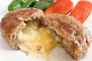 【業務スーパーのハンパない冷食】価格設定おかしい…「1枚60円の激得ハンバーグ」3種を徹底比較＆最強アレンジ