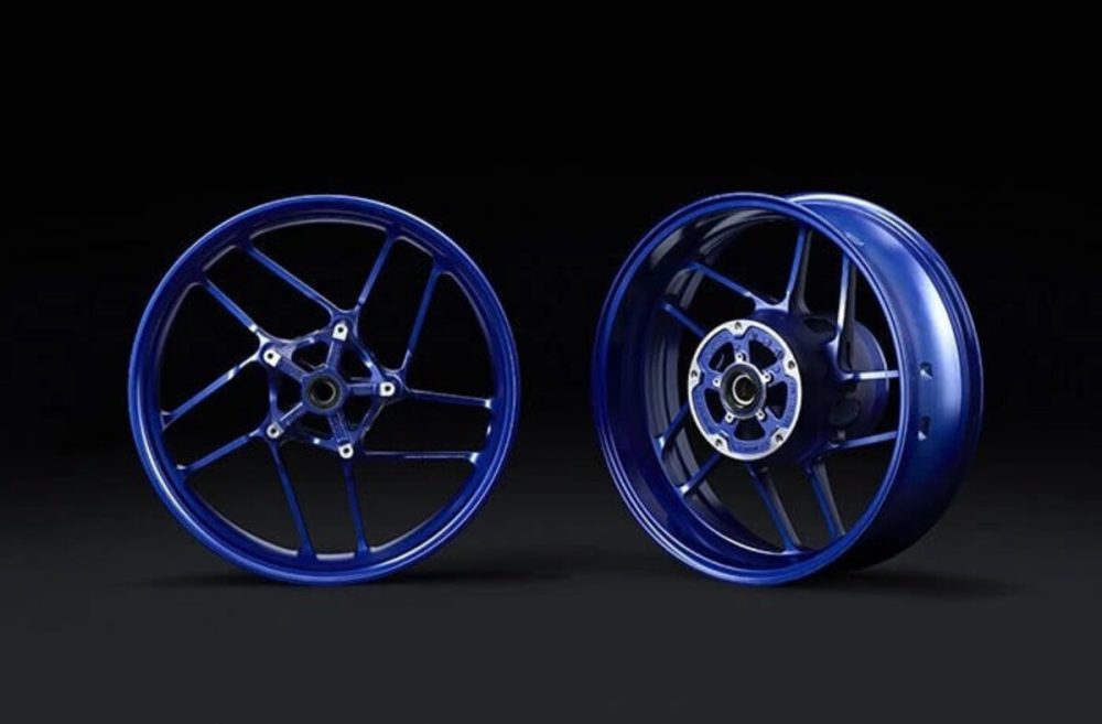 第1位　【反則級のカッコ良さ】ヤマハ「XSR900 GP」の新色が最高すぎる！ 80年代の伝説的レーサーを完全再現した“ネオクラシックの傑作”を徹底解説