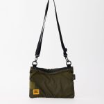 ケルティ「エアリー フラット ポーチ S」¥3,850/H18×W26×D1㎝