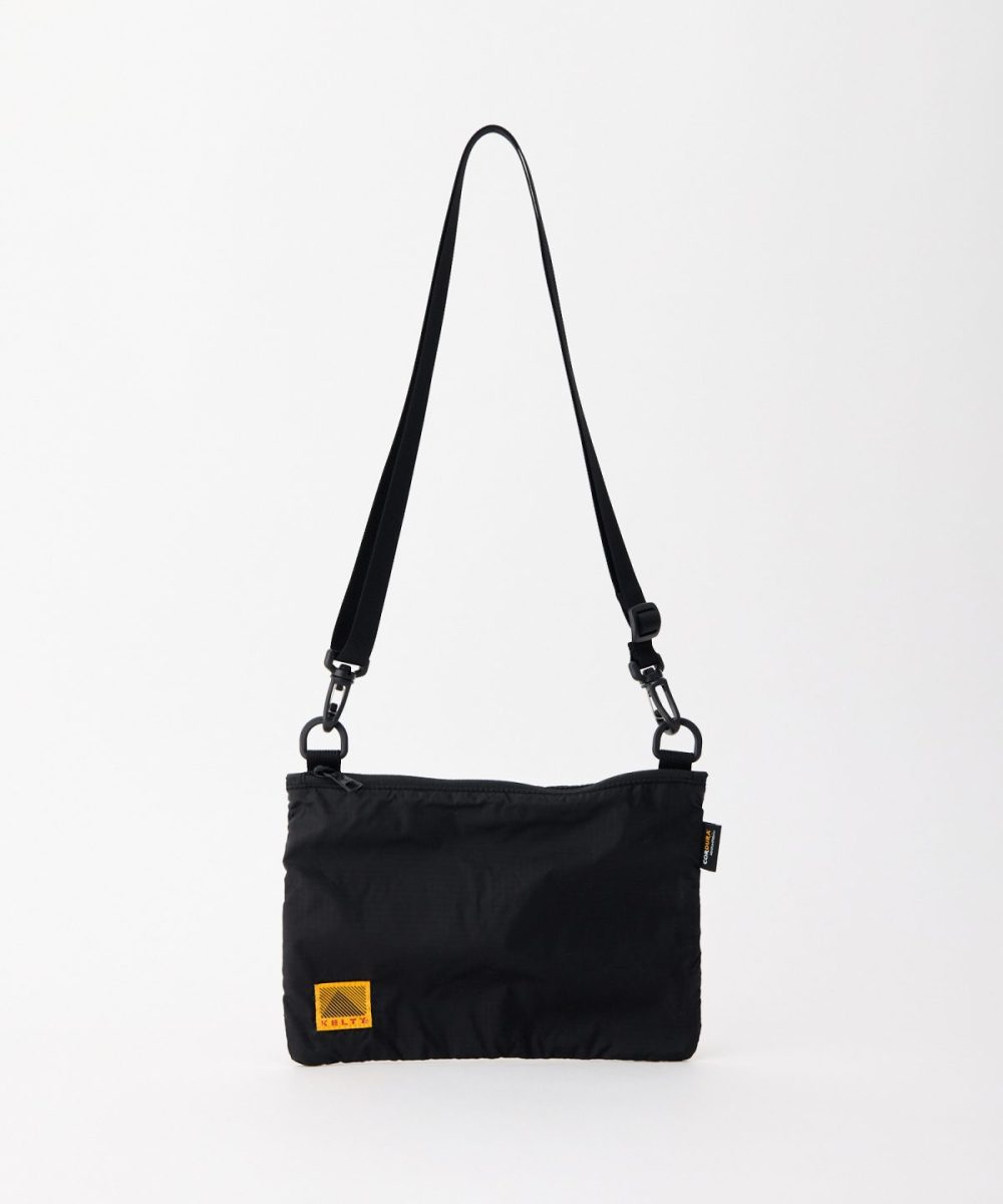 ケルティ「エアリー フラット ポーチ S」¥3,850/H18×W26×D1㎝