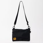 ケルティ「エアリー フラット ポーチ S」¥3,850/H18×W26×D1㎝