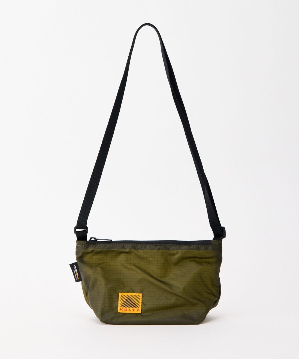 ケルティ「エアリー ユージュアル ショルダー」¥3,630/H13×W23×D9㎝