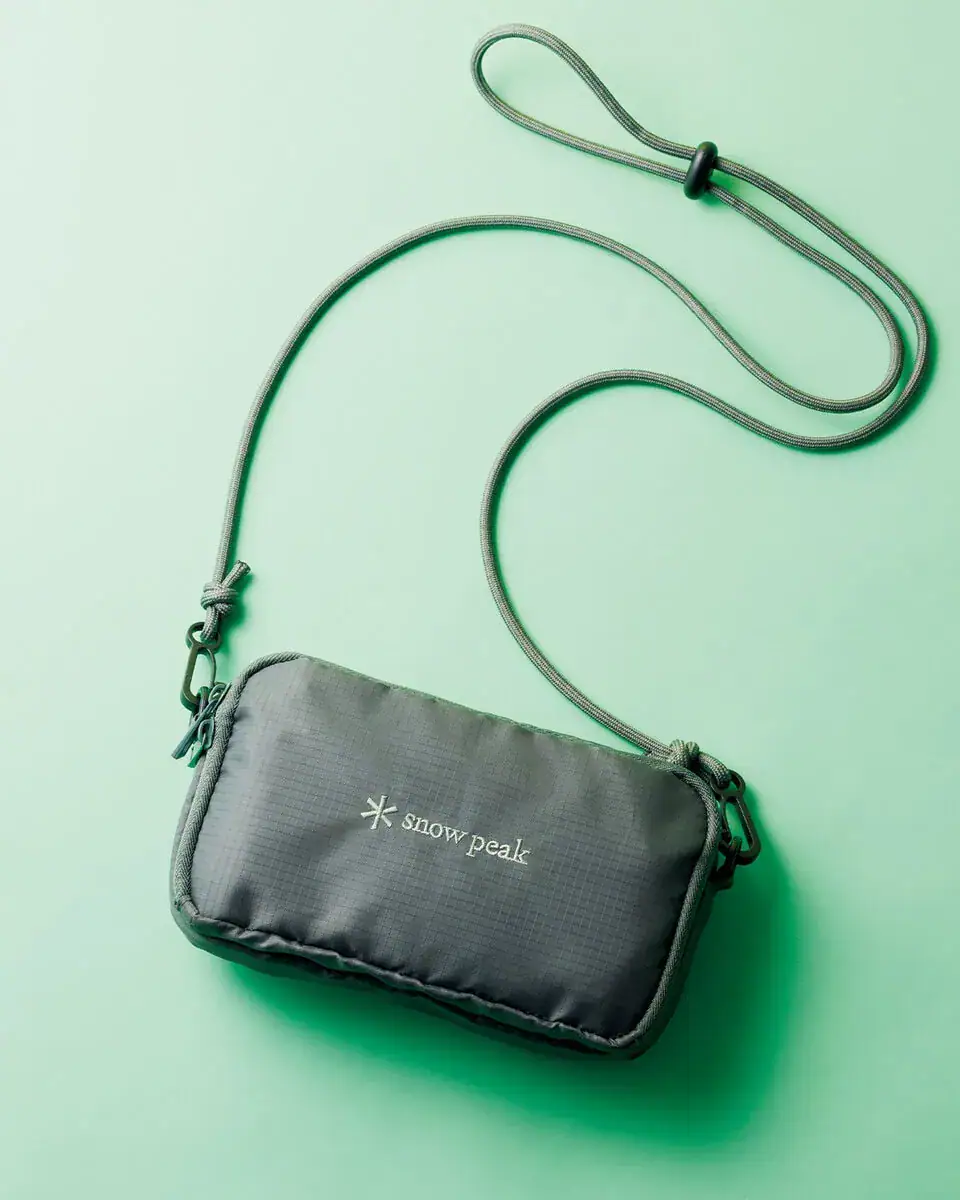 第2位　【完売必至】初登場「スノーピーク」付録は絶対買い！リンネル6月号のお財布ショルダーが優秀すぎる