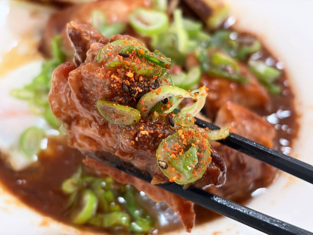 ちょっと甘めなので七味と合わせると、ご飯ドロボーに早変わり！