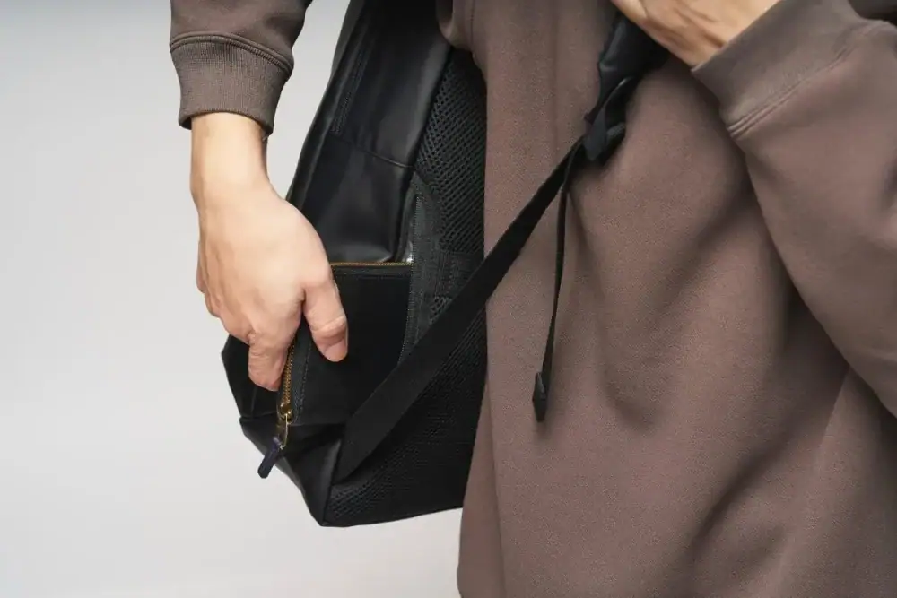 第2位　【ワークマン2,990円トートが衝撃】vsユニクロ・無印「ポケットの工夫が凄い」専門店が泣くレベルの最強バッグ決定戦