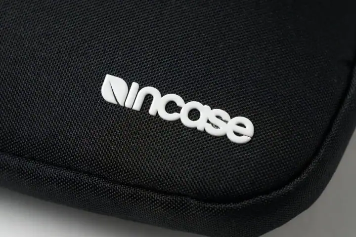 Incase「1,390円付録が事件」AirTagポケット付きで完璧すぎる収納力、スノーピーク“完売必至”のお財布ショルダー付録…ほか【付録ポーチ・マルチケースの人気記事ランキングベスト3】(2026年3月版)