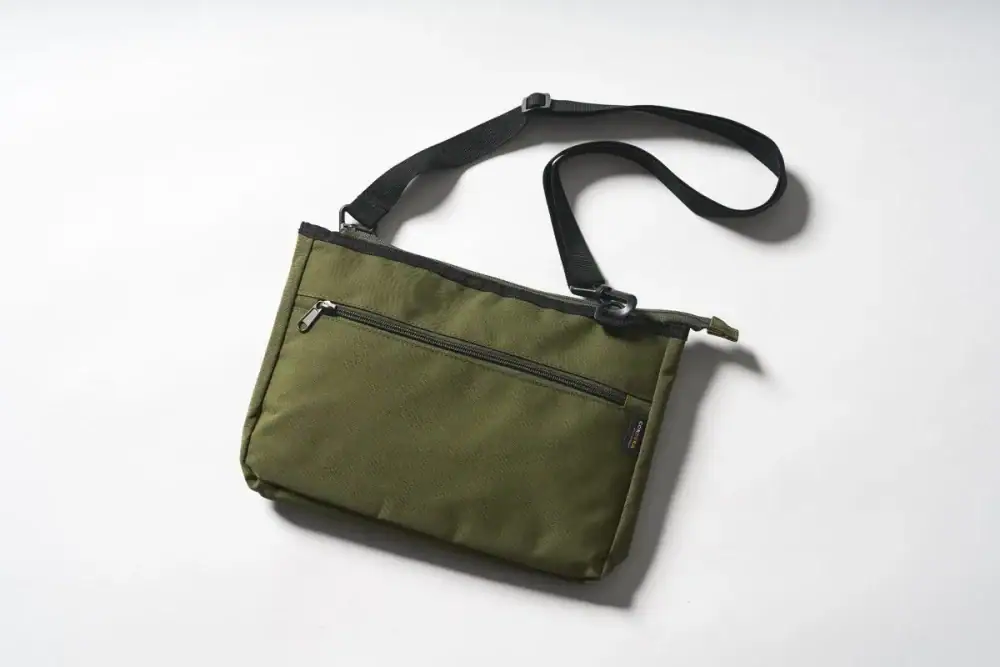 第2位　【ワークマンで絶対買い】隠しギミックが凄い「1500円サコッシュ」はバッグ2個分の価値アリ！スタイリストが徹底解説