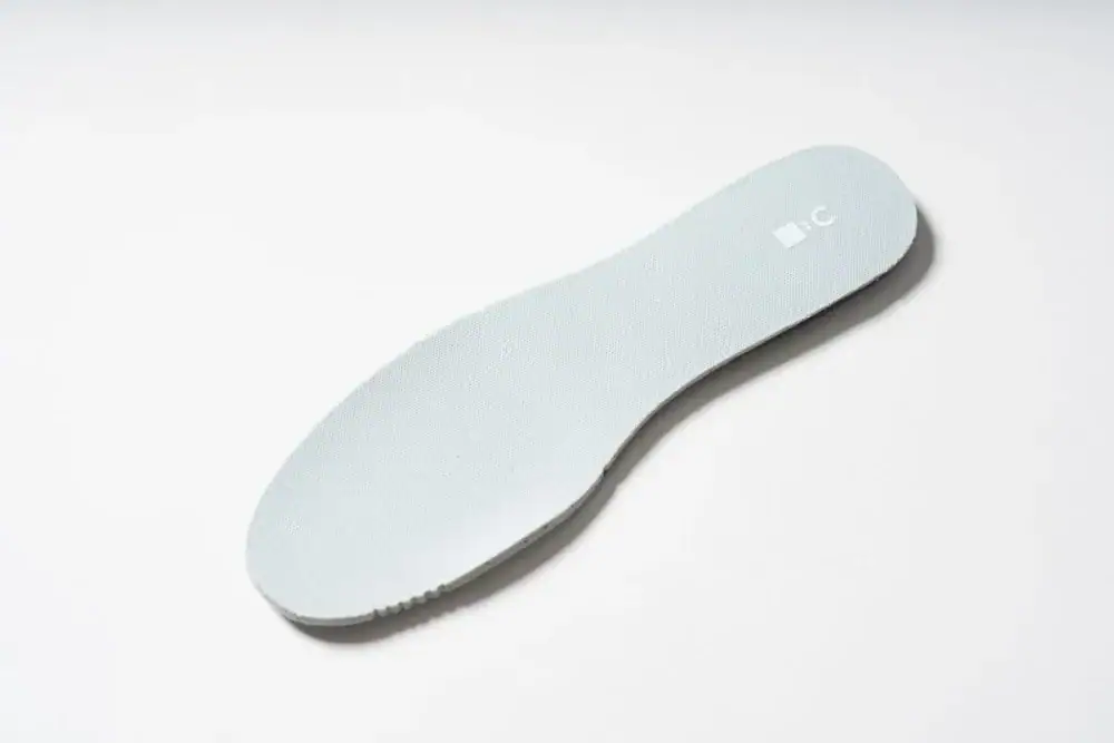 第1位　【ユニクロ名品級が爆誕】完売注意！5000円台でこの高級感…「UNIQLO : C」春新作シューズ2型が凄い！スタイリストが徹底解説