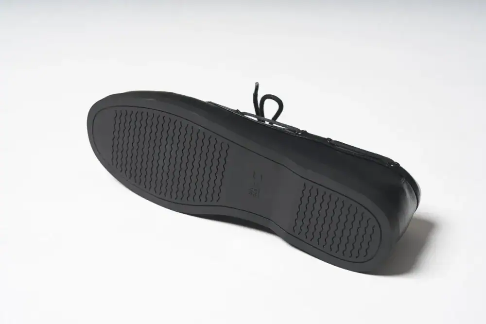 第1位　【ユニクロ名品級が爆誕】完売注意！5000円台でこの高級感…「UNIQLO : C」春新作シューズ2型が凄い！スタイリストが徹底解説