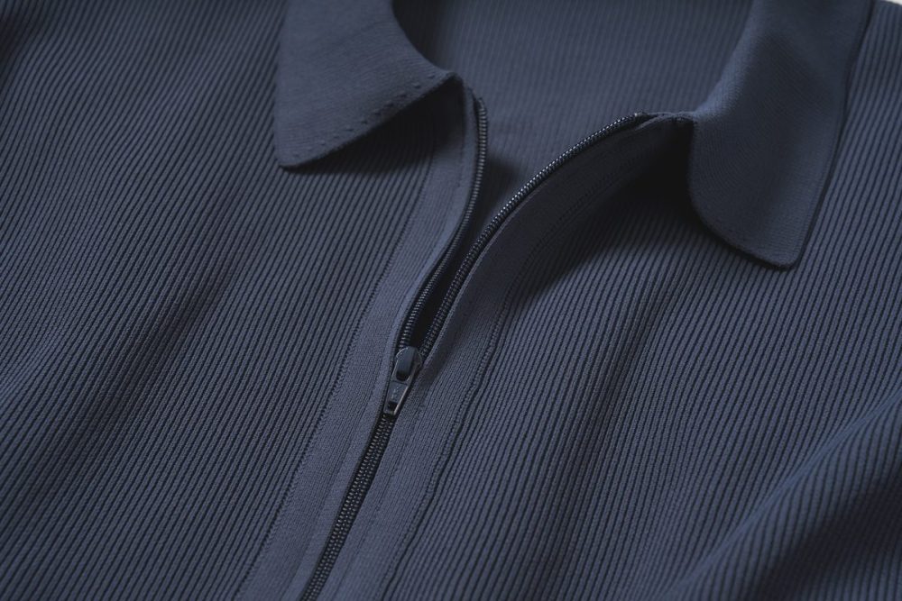 デザインとして成立しているジップや、ニュアンスのつけやすい襟など、デザインのクオリティも高い