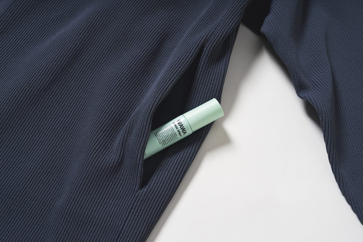 サイドポケットがあり、ブルゾンとしての収納力も