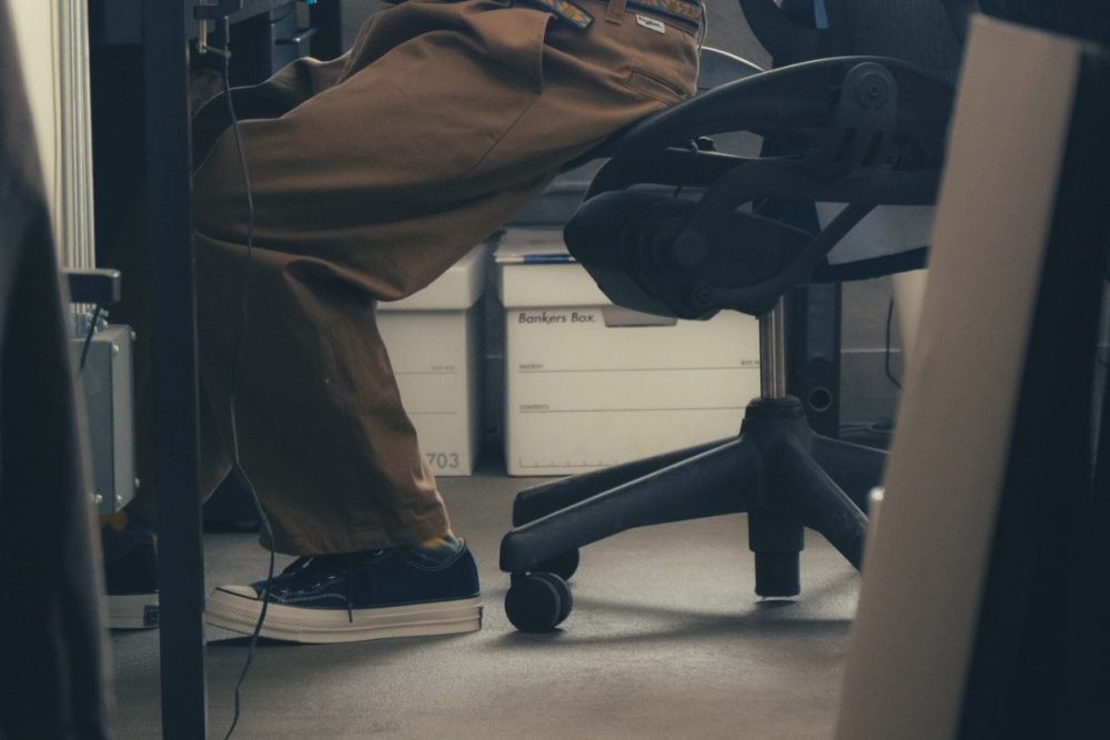 【コンバース×ディセンダント】国内気鋭ストリートブランドとの初コラボモデルは「オールスター LGCY」のダークネイビー