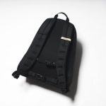 安定して背負えるバックパネル