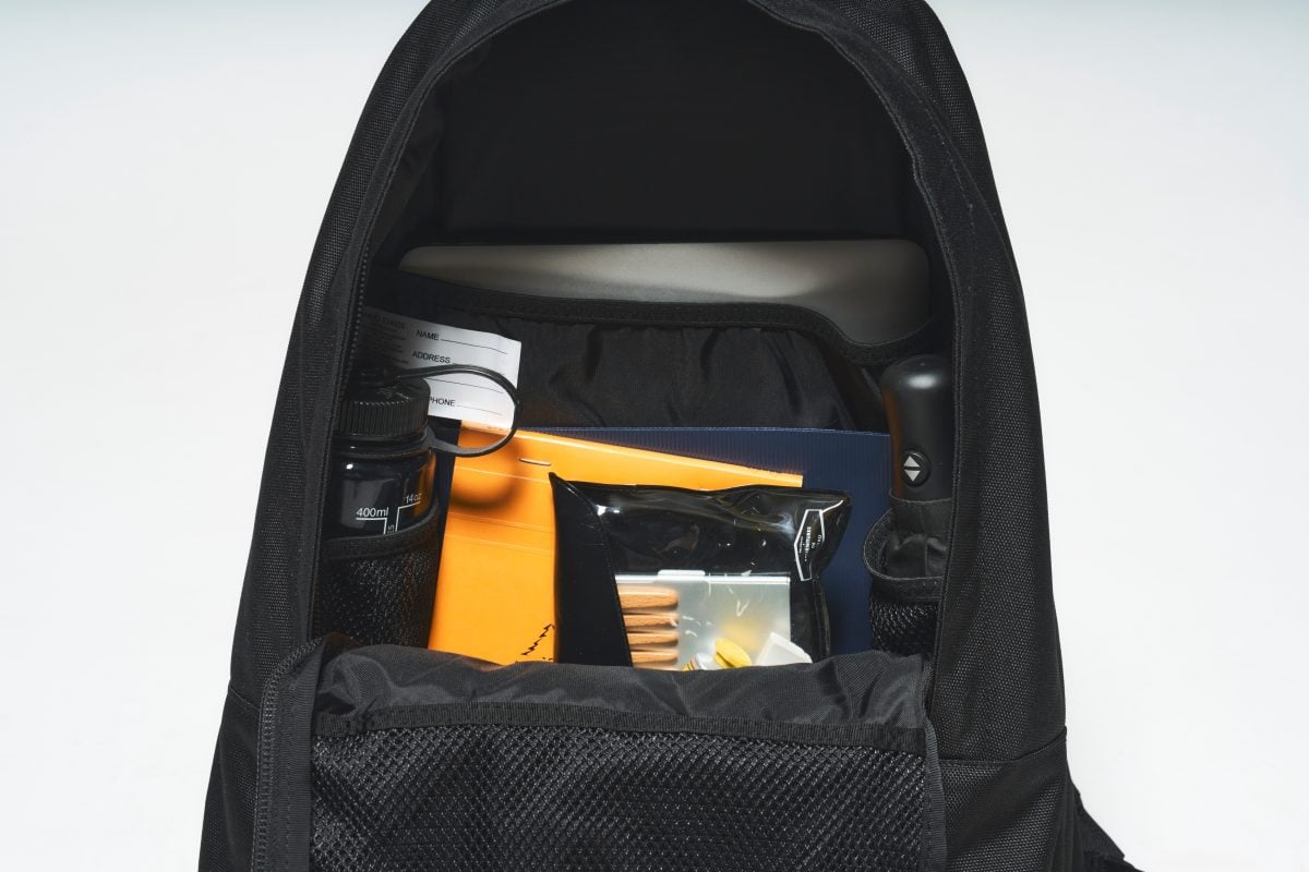 ガバッと大きく開くメイン収納部