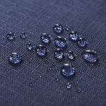 表面生地には撥水加工を施している
