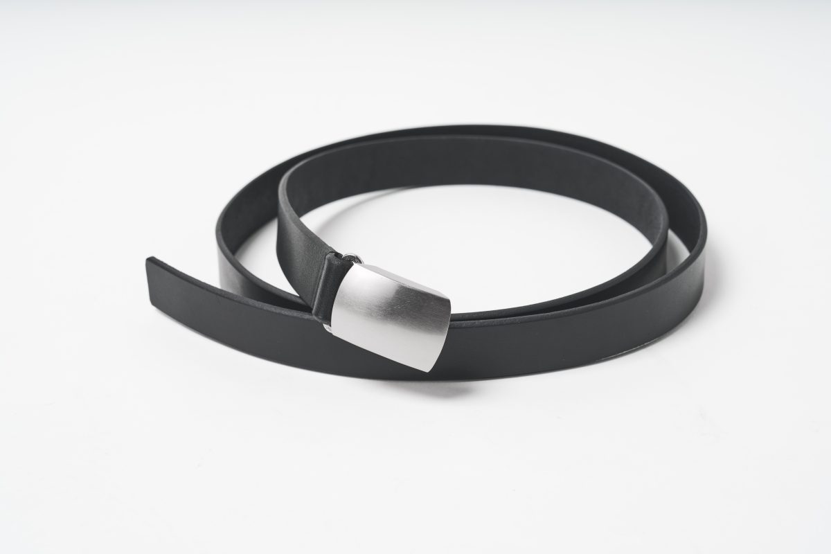 MUJI Labo
オリーブ油の副産物で鞣したレザーホールレスベルト