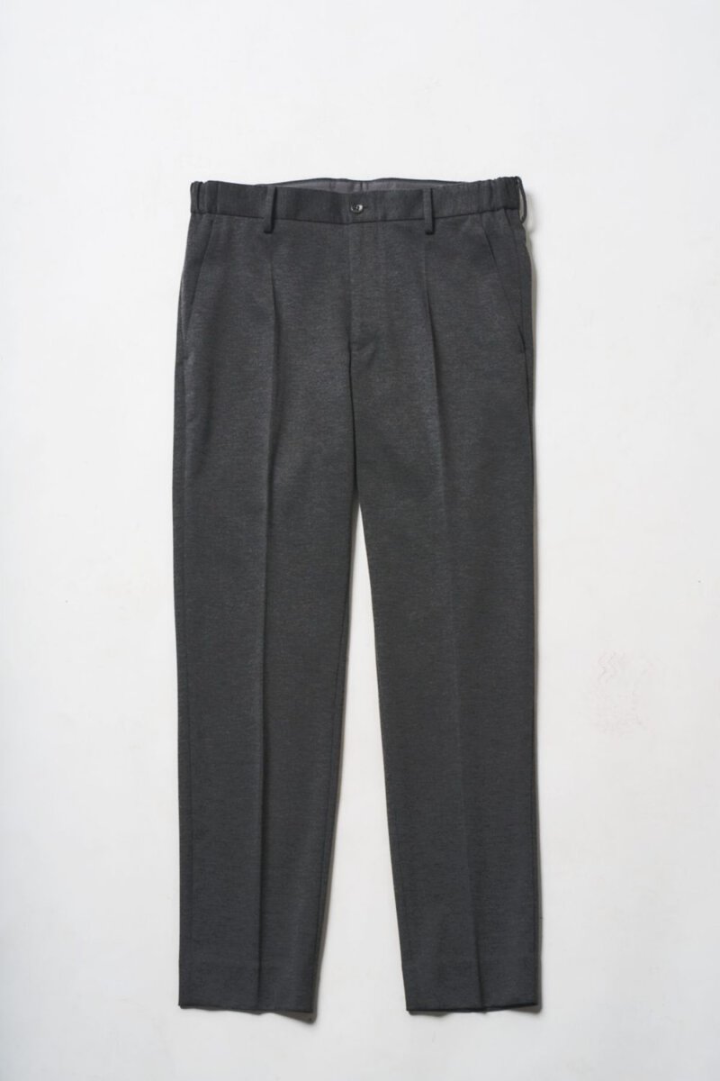 無印良品 ストレッチジャージー スリムテーパードパンツ