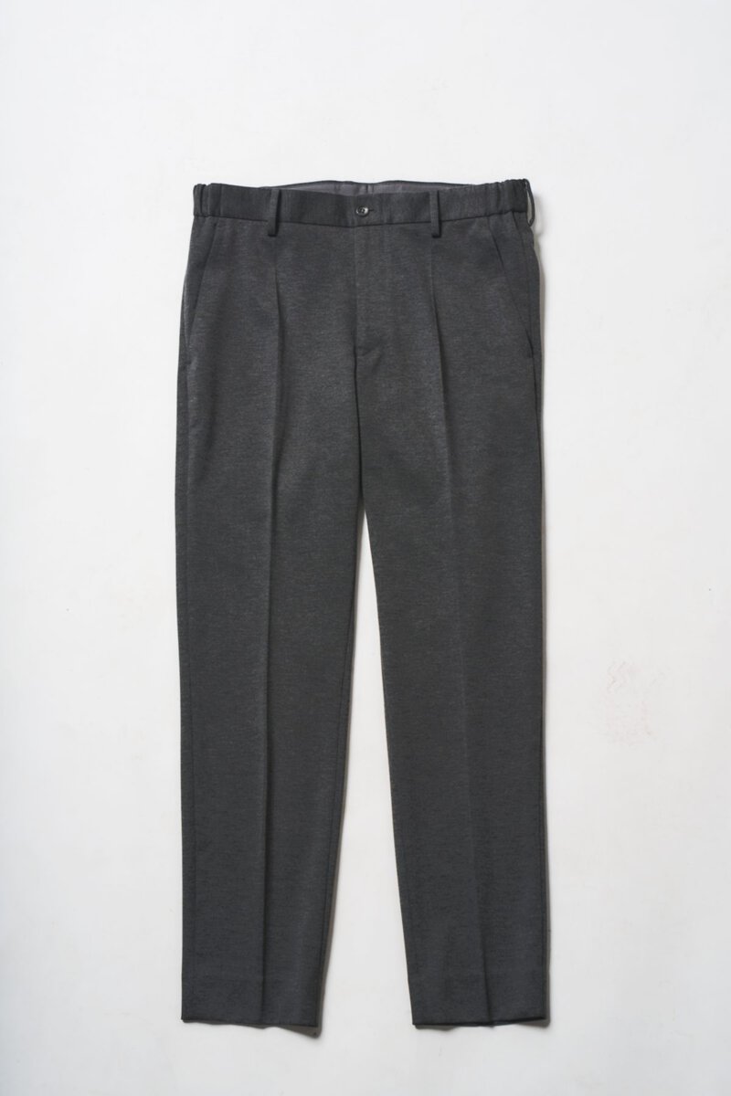 無印良品
ストレッチジャージー スリムテーパードパンツ