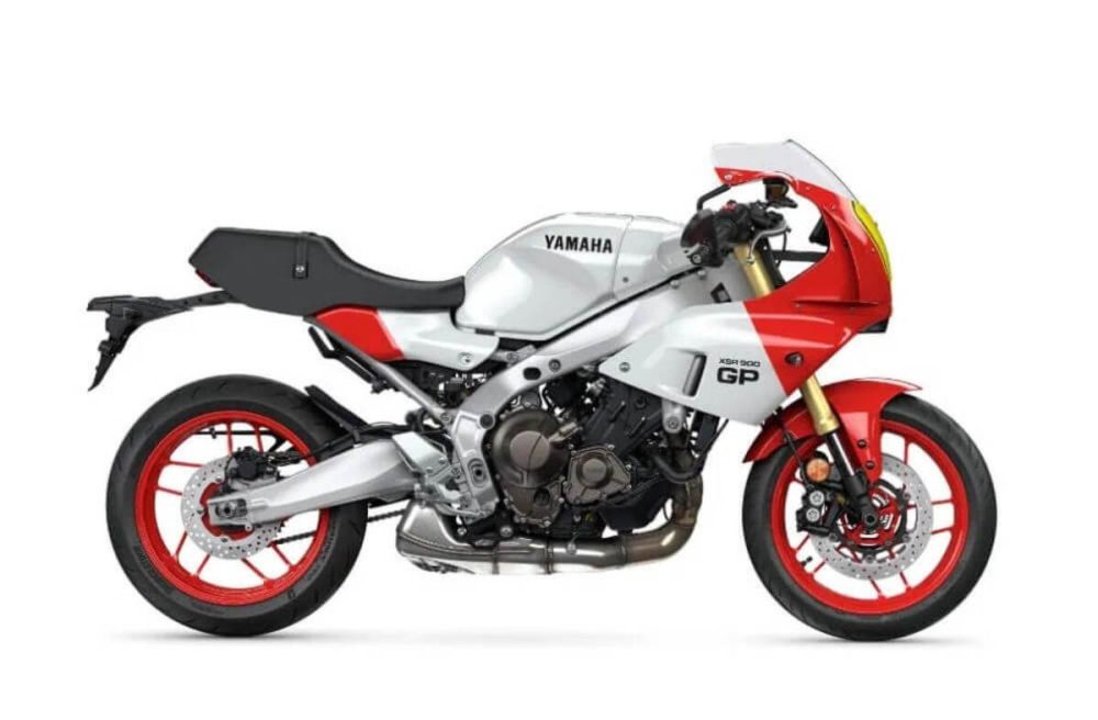 第1位　【反則級のカッコ良さ】ヤマハ「XSR900 GP」の新色が最高すぎる！ 80年代の伝説的レーサーを完全再現した“ネオクラシックの傑作”を徹底解説