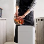 「THE PERFECT BOX 2.0」はフタが付いているだけじゃなく、そのフタが自動で開閉