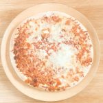 第2位　【業務スーパー】価格バグすぎて震える。イタリア直輸入「386円の冷凍ピザ」の実力が凄まじかった……3種食べ比べ