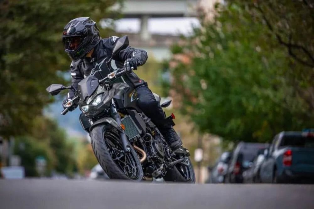 第3位　【凄みデザインの新型バイク】Z900RSとは別の正解!? 見た目と走りのギャップが最高すぎる「カワサキ Z500」登場