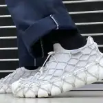 第3位　【履き心地2.0】KEENの傑作「UNEEK」が進化！究極フィットの次世代モデルをエディターが試し履き