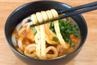 【業務スーパー】1食約70円から!? コスパ最強の「レトルトカレー3種」を食べ比べ＆激ウマアレンジ