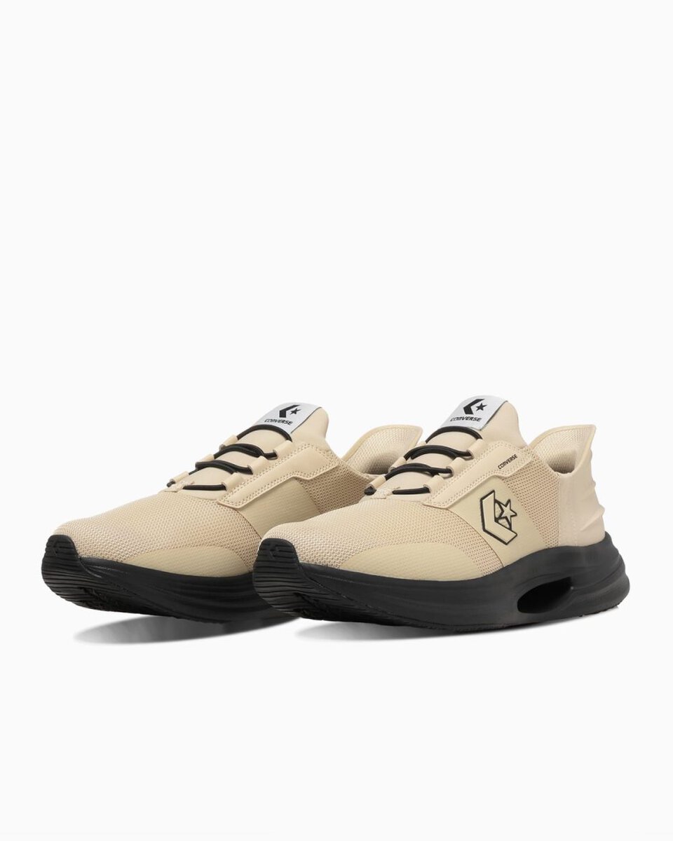 コンバース「ケイブスター スリットスライド」￥9,790／新色