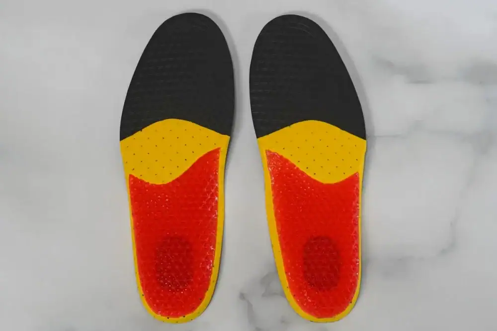 第1位　【ワークマンの凄すぎる救世主】880円で足が変わる!? “よく歩く人”専用「ジェル入り3Dインソール」で1日歩いてみたら…