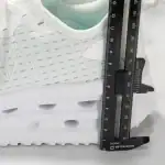 第1位　【ワークマン】3900円「疲れない＆蒸れない」神スニーカーが歩きやすすぎた！驚愕の6.5cm厚底を徹底レビュー