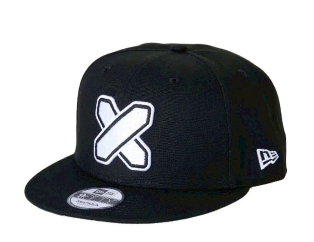 第1位　【街乗りライダー必見】SHOEIの最新ヘルメットに一目惚れ！大胆な「クロスロゴ」が遊び心をくすぐるネオクラシックモデルの大正解