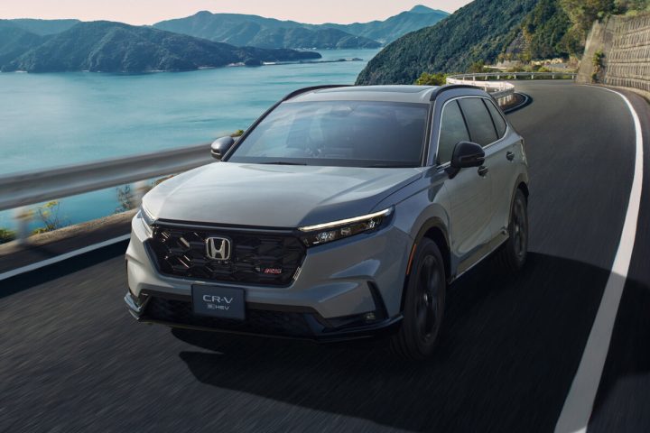 【ホンダ新型CR-V】“導入ナシ”から異例の日本復活!世界的人気SUV、ファン待望の「6代目」に熱視線