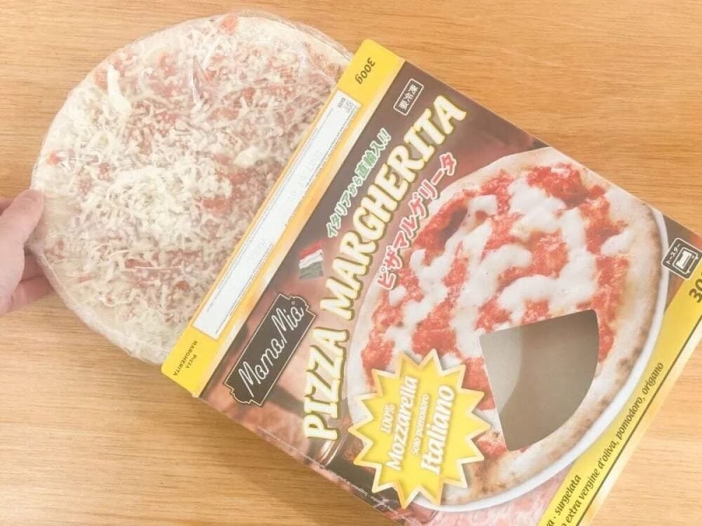 第2位　【業務スーパー】価格バグすぎて震える。イタリア直輸入「386円の冷凍ピザ」の実力が凄まじかった……3種食べ比べ