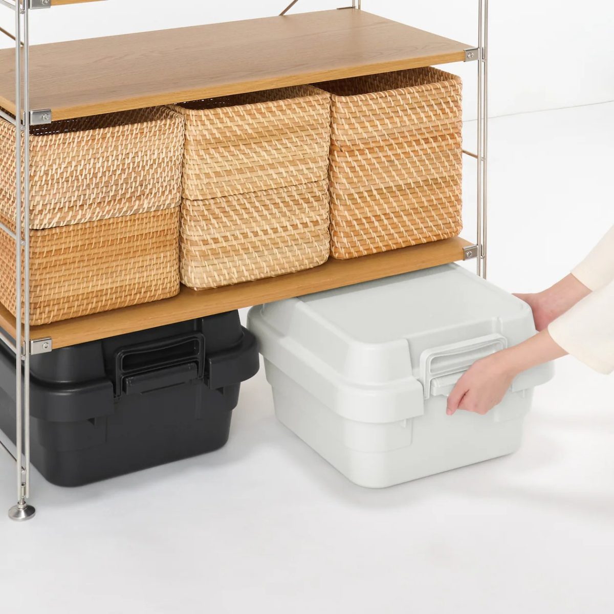 棚下やベッド下にもスッポリ!使い勝手が劇的アップ