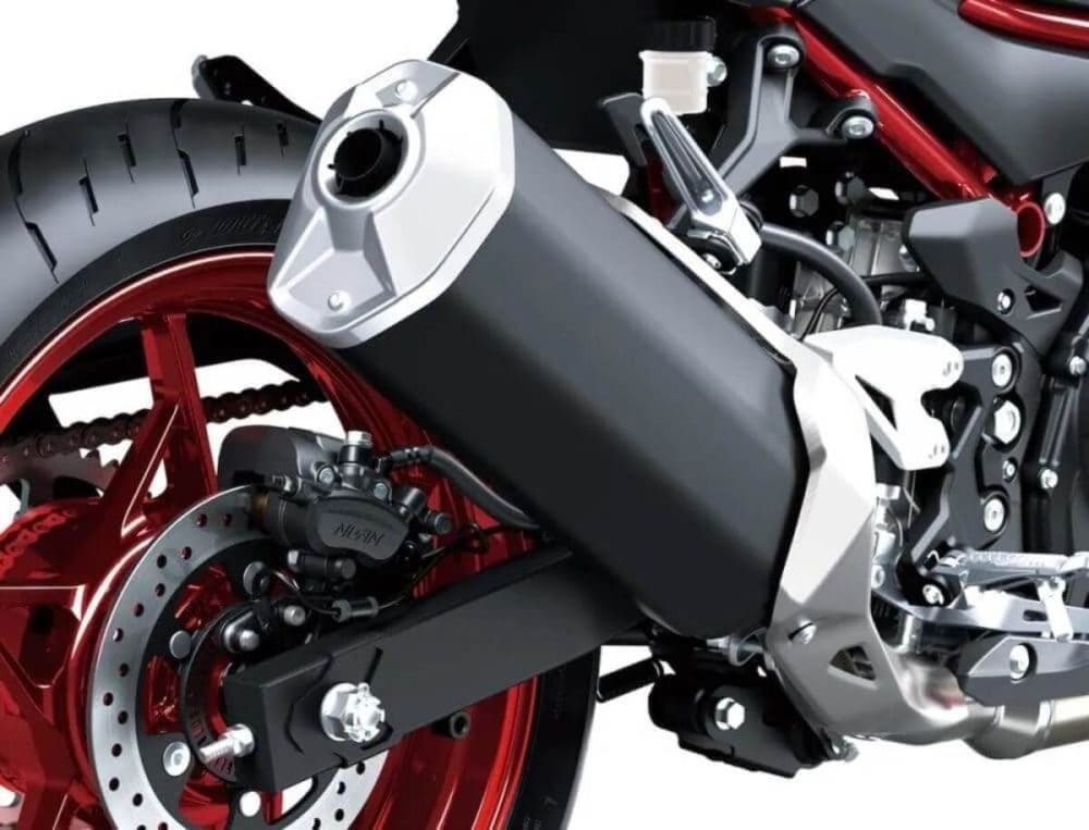 第3位　【凄みデザインの新型バイク】Z900RSとは別の正解!? 見た目と走りのギャップが最高すぎる「カワサキ Z500」登場