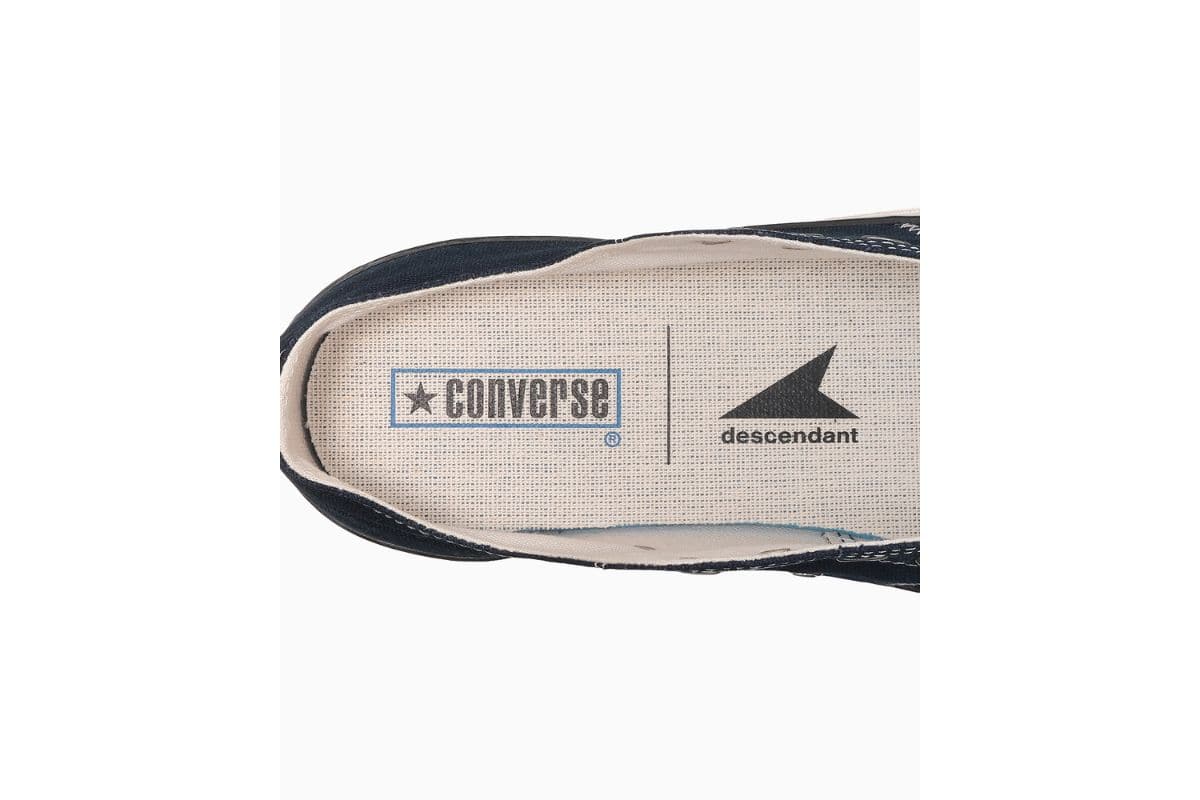 ライニングにはスローガン「GIVE LIFE MEANING DESCENDANT」をプリント