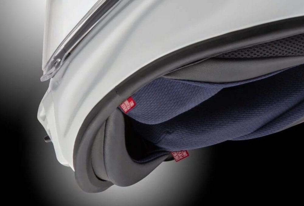 第2位　【アライの傑作】1つで2役こなす万能ヘルメット「TX STRADA」が買いな理由。オンロードもアドベンチャーもこれ1個で完結