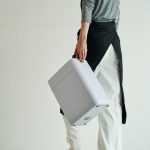 ゴミ箱は気配を消していてほしい存在だから、使いやすくもちょっと隠れた場所に設置しているじゃないでしょうか