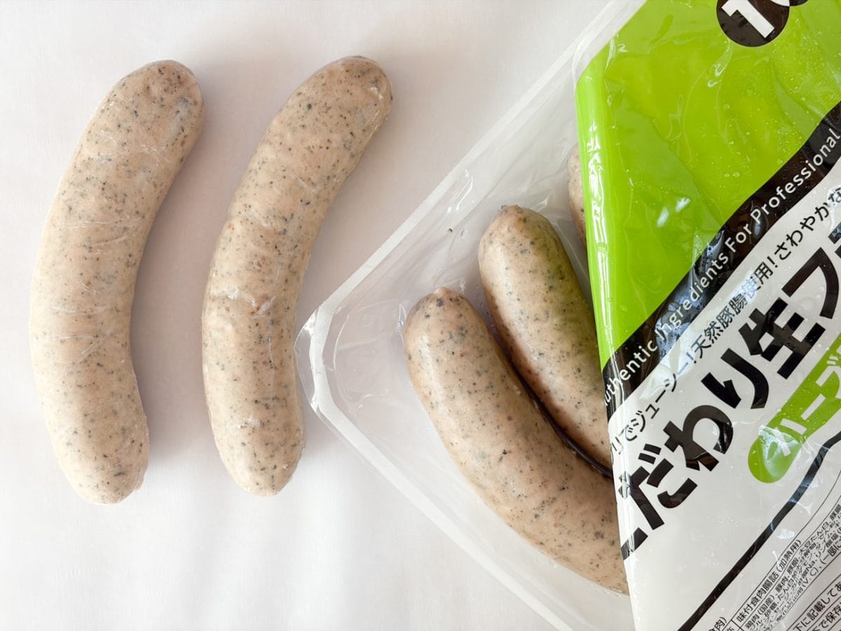 今回購入した「ハーブ入り」はすでにカットされた状態でパック詰めされていました