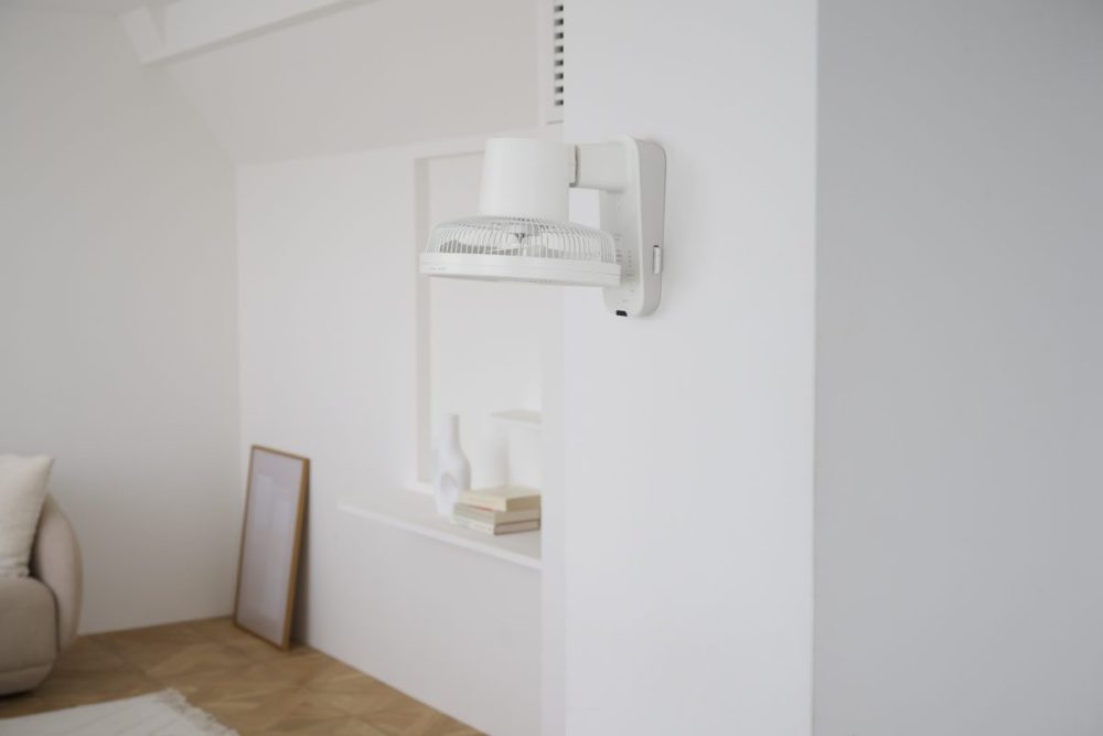 広範囲に送風。部屋中に風を届ける上下左右自動首振り